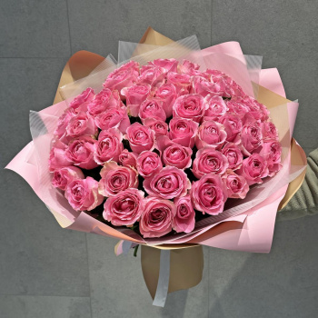 Букет из 51 розовой розы