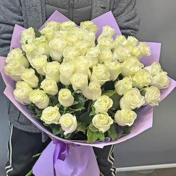 Букет из 51 белых  роз
