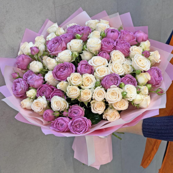 19 кустовых пионовидных роз