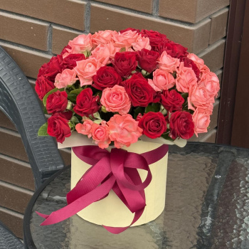 Коробка из роз
